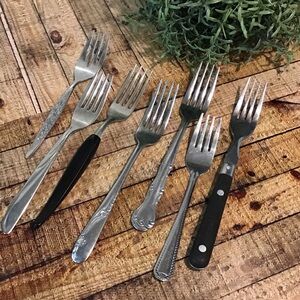 ♥️5/25$ set of 7 mismatched forks